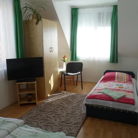 Penzion Makai Apartman *